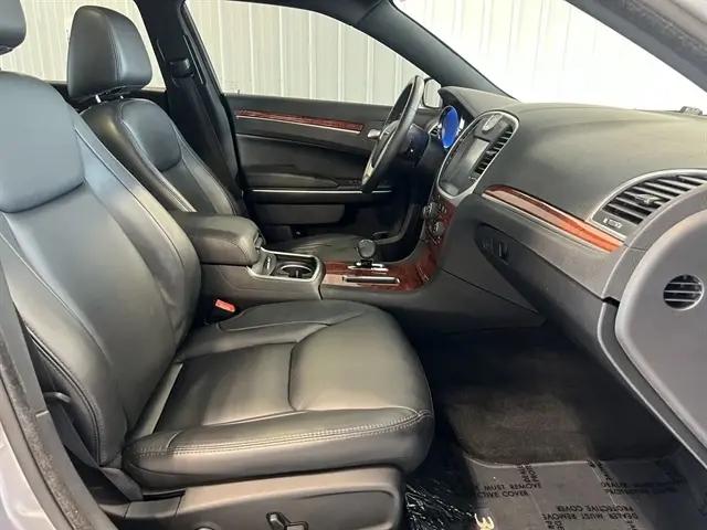 2013 Chrysler 300 Motown