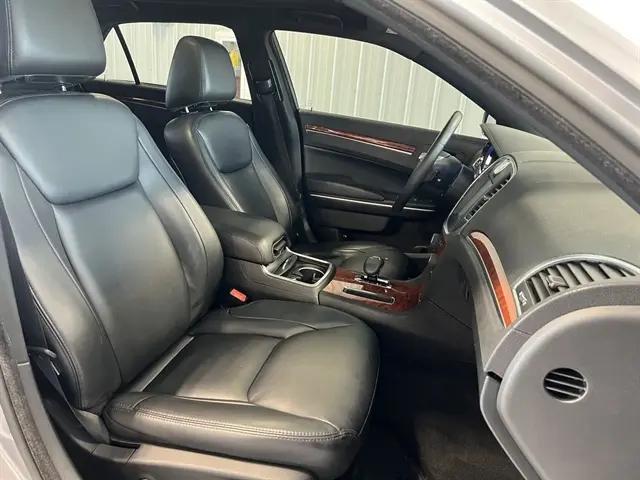 2013 Chrysler 300 Motown