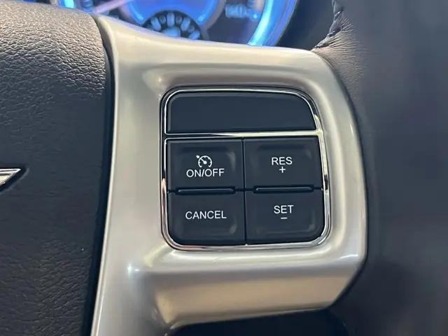 2013 Chrysler 300 Motown