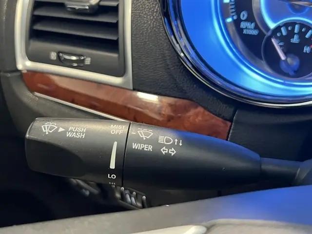 2013 Chrysler 300 Motown
