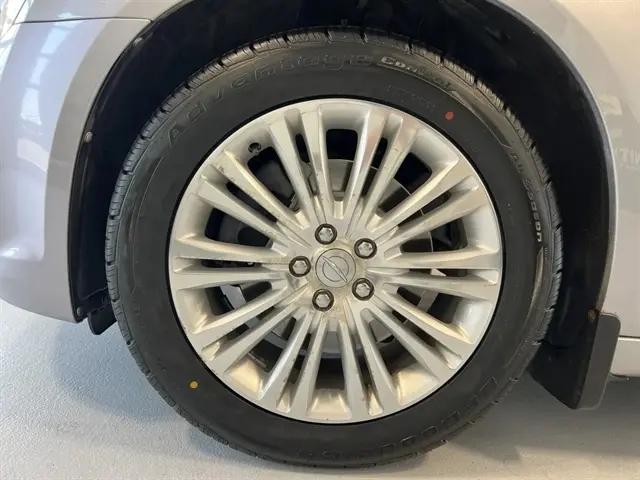 2013 Chrysler 300 Motown
