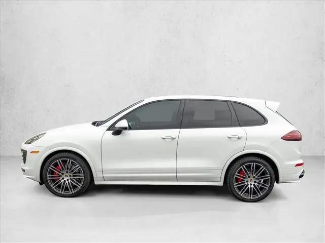 2016 Porsche Cayenne GTS
