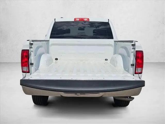 2022 Ram 1500 Classic SLT Crew Cab 4x4 57 Box