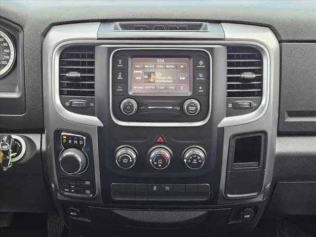 2022 Ram 1500 Classic SLT Crew Cab 4x4 57 Box
