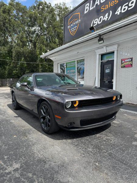 2022 Dodge Challenger SXT
