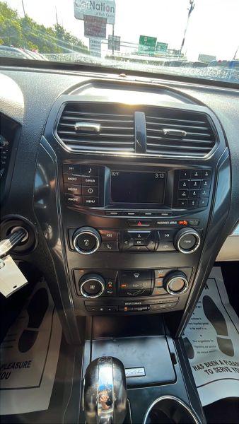 2018 Ford Explorer Base