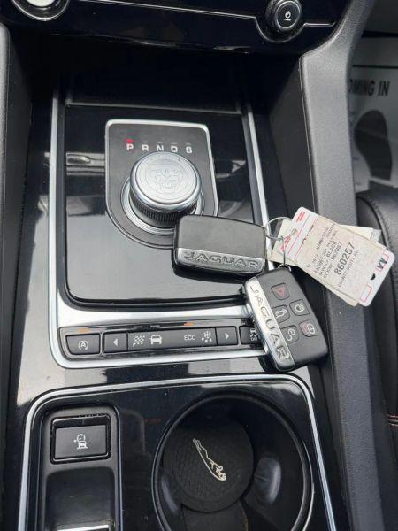 2017 Jaguar F-PACE 35t Prestige