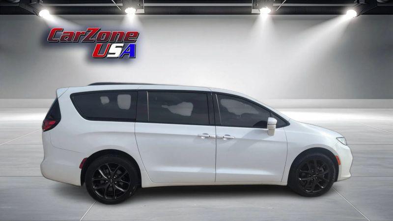 2021 Chrysler Pacifica Touring AWD