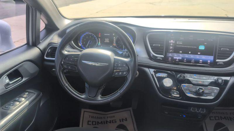 2021 Chrysler Pacifica Touring AWD