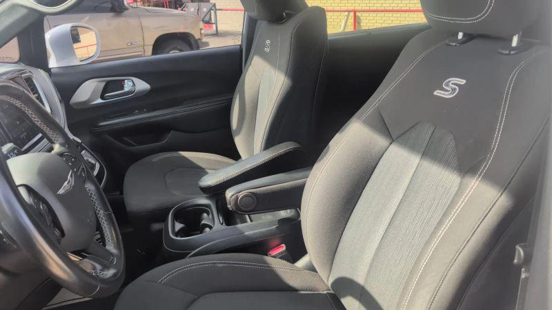 2021 Chrysler Pacifica Touring AWD