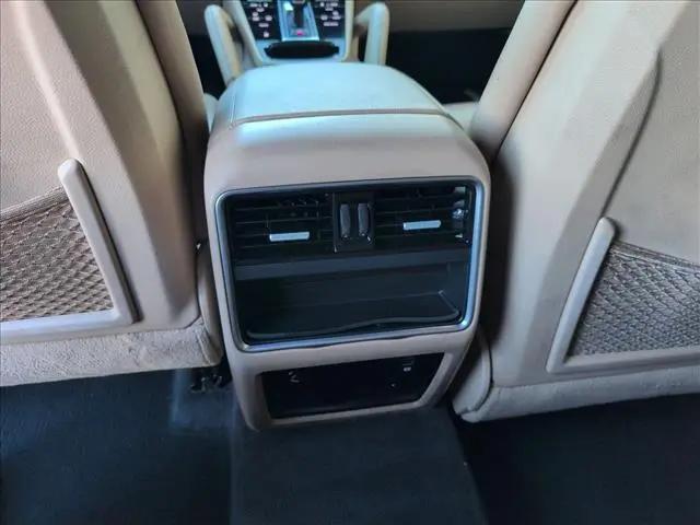 2019 Porsche Cayenne Cayenne
