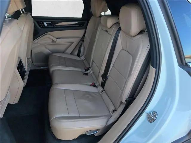 2019 Porsche Cayenne Cayenne
