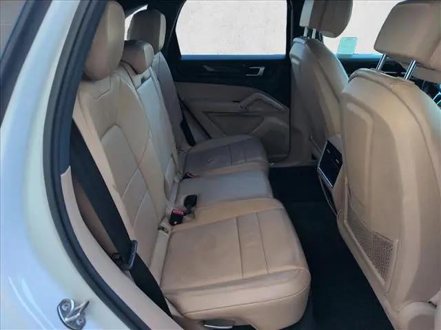 2019 Porsche Cayenne Cayenne