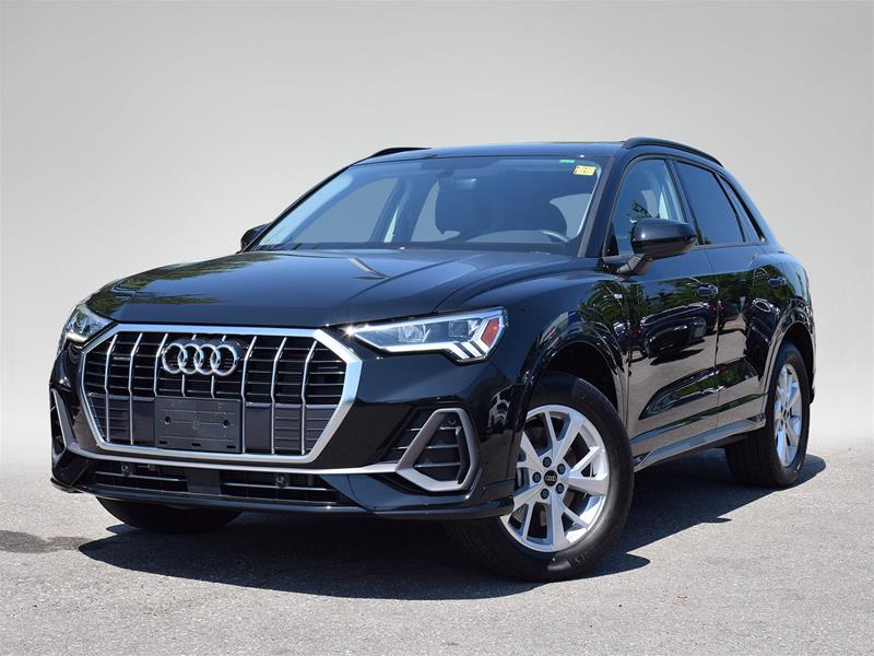 Mythos Black Metallic 2024 Audi Q3 SUV / Crossover  Automatic