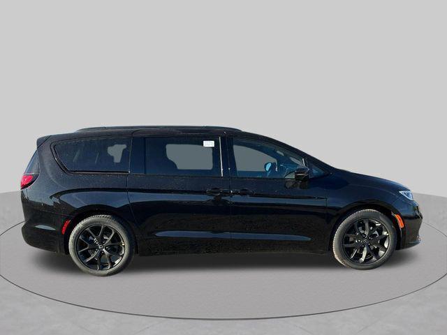 2026 Chrysler Pacifica PACIFICA LIMITED