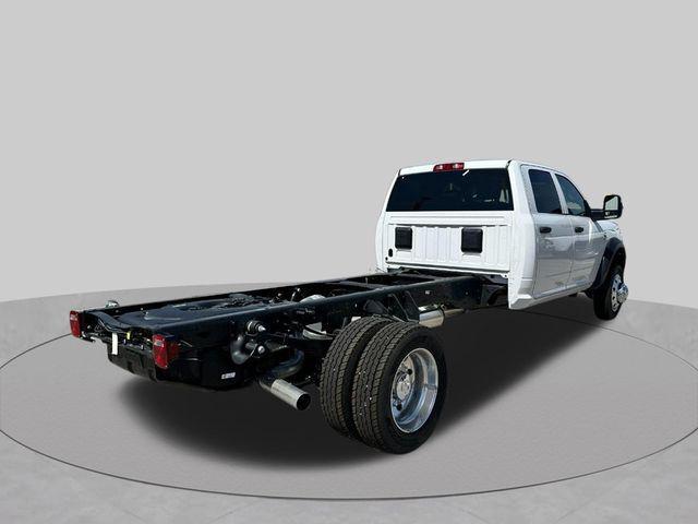 2026 RAM 5500 Chassis RAM 5500 TRADESMAN CHASSIS CREW CAB 4X4 84 CA