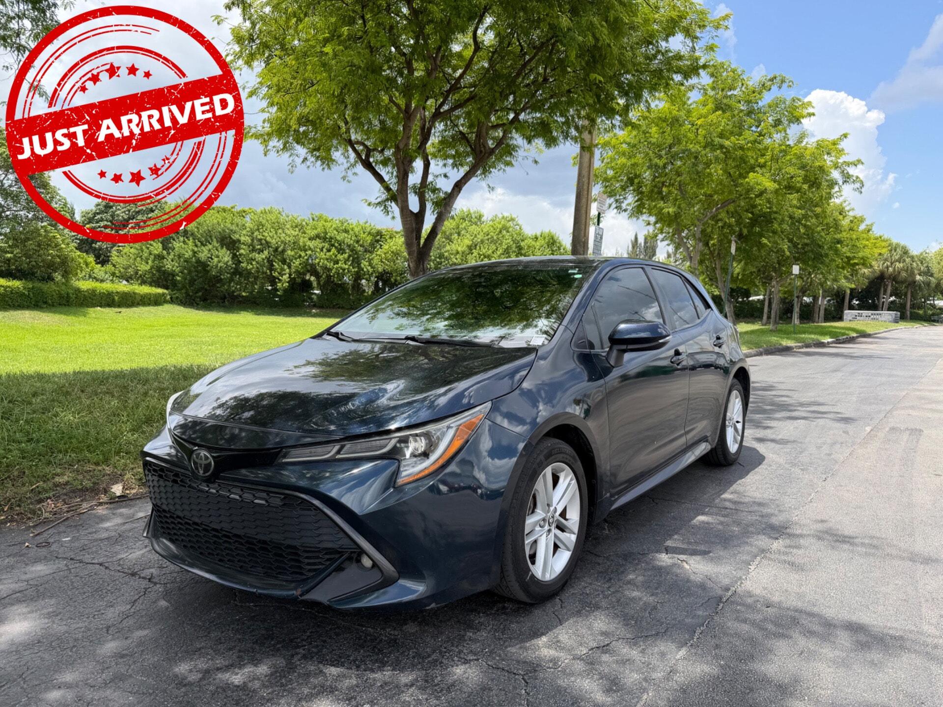  2020 Toyota Corolla Hatchback SE FWD   