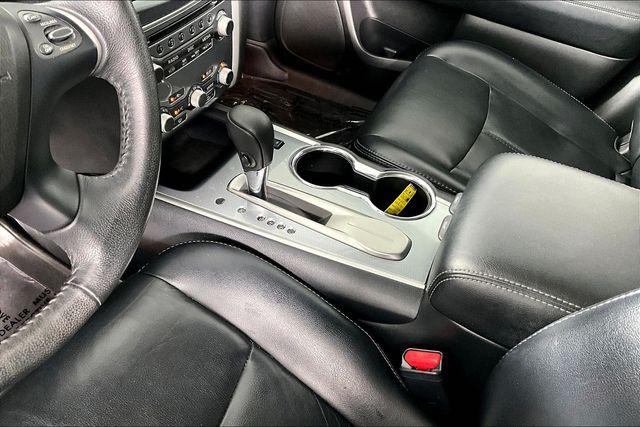 Used 2017 Nissan Pathfinder SL For Sale in Olive Branch, MS