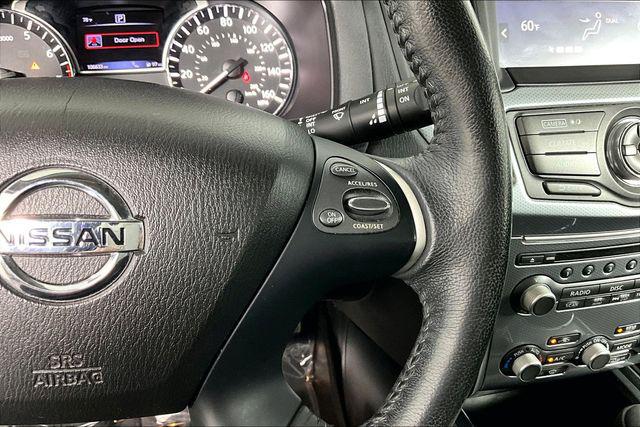 Used 2017 Nissan Pathfinder SL For Sale in Olive Branch, MS