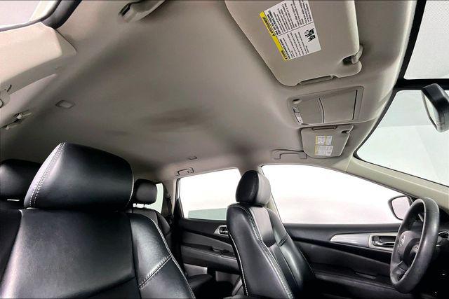 Used 2017 Nissan Pathfinder SL For Sale in Olive Branch, MS