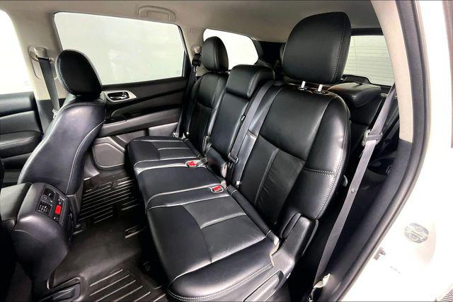 Used 2017 Nissan Pathfinder SL For Sale in Olive Branch, MS