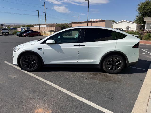 2023 Tesla Model X Standard Range