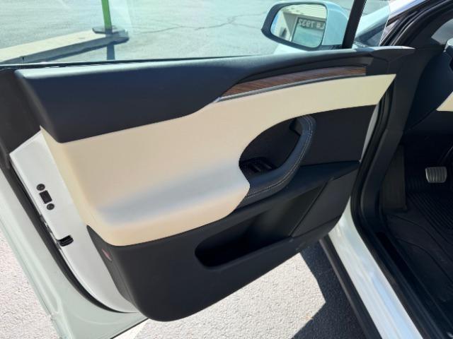 2023 Tesla Model X Standard Range