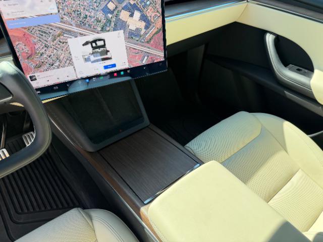 2023 Tesla Model X Standard Range