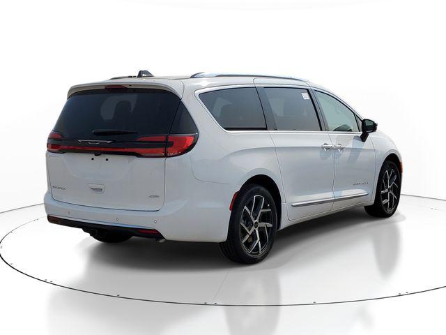 2027 Chrysler Pacifica Pinnacle