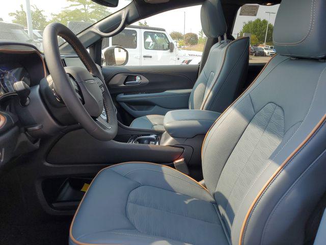 2027 Chrysler Pacifica Pinnacle