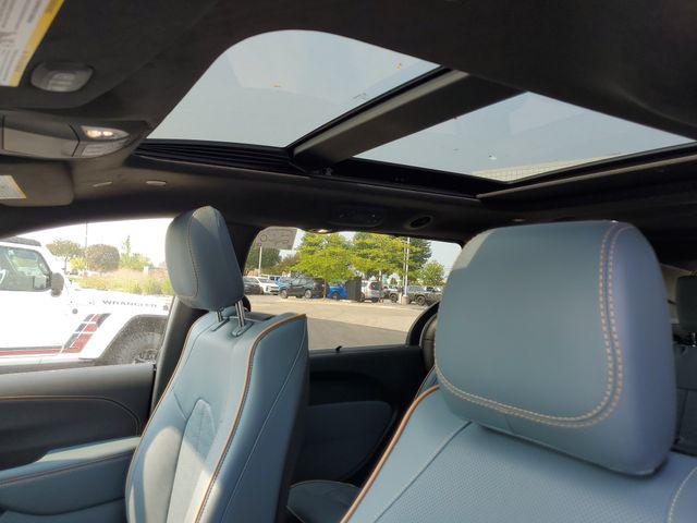 2027 Chrysler Pacifica Pinnacle