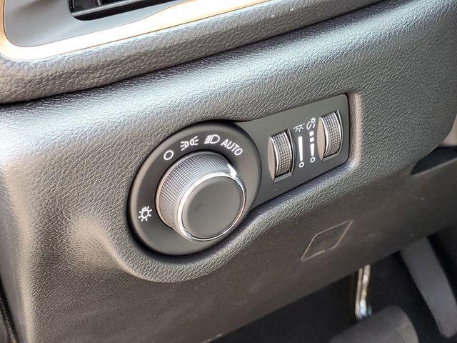 2027 Chrysler Pacifica Pinnacle