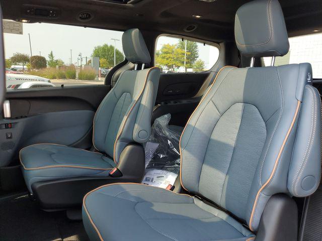 2027 Chrysler Pacifica Pinnacle