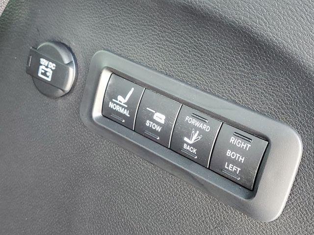 2027 Chrysler Pacifica Pinnacle