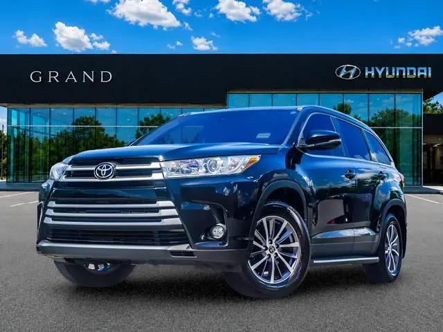 2019 Toyota Highlander XLE for sale in Canton, GA