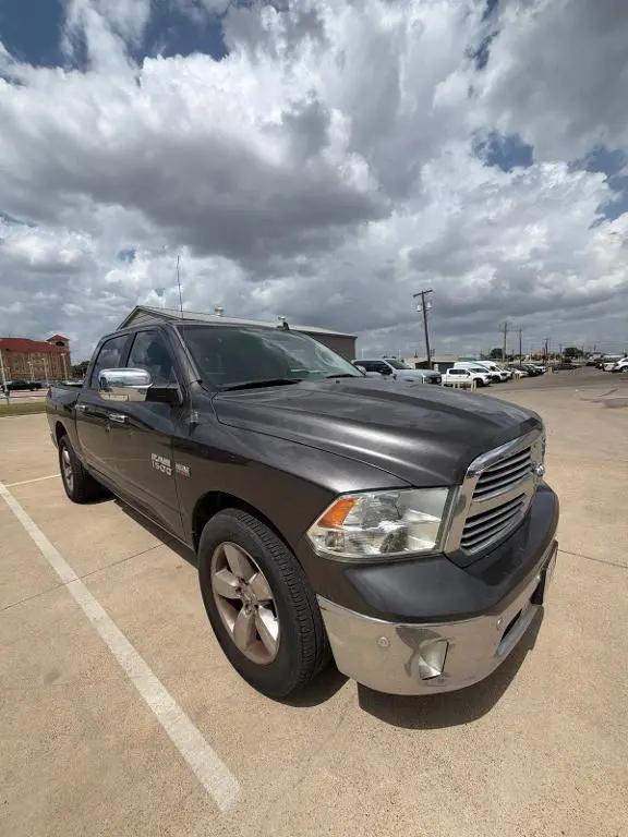 2017 Ram 1500 Lone Star Crew Cab 4x2 5'7" Box for sale in DeSoto, TX