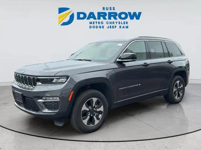 2025 Jeep Grand Cherokee Base for sale in Milwaukee, WI