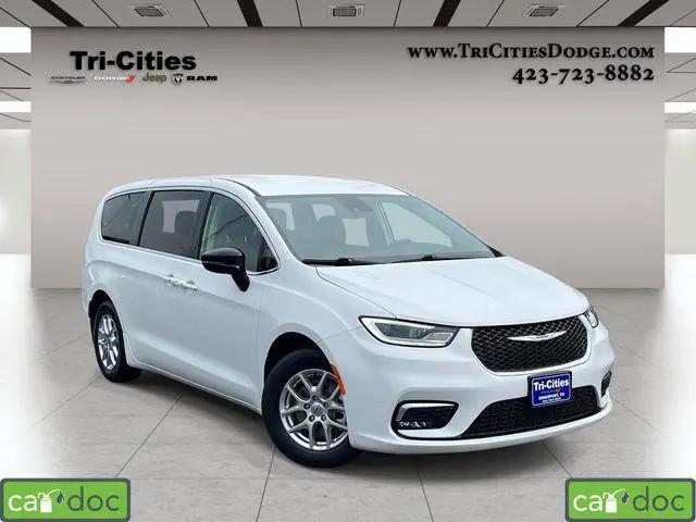 2024 Chrysler Pacifica Touring L for sale in Kingsport, TN