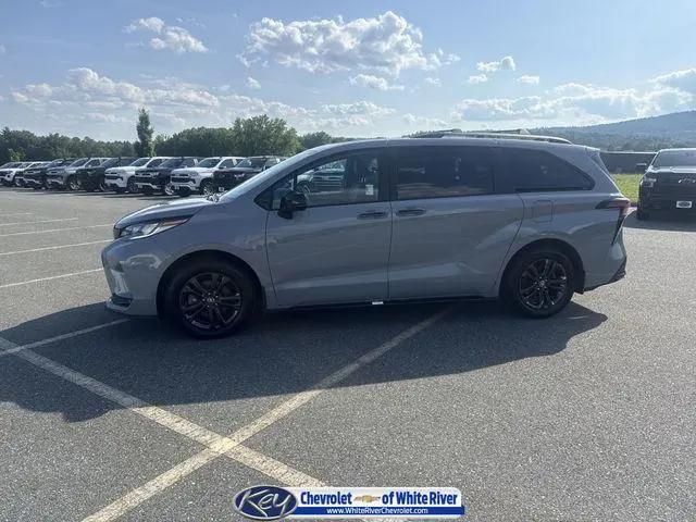 2025 Toyota Sienna XSE for sale in Hartford, VT