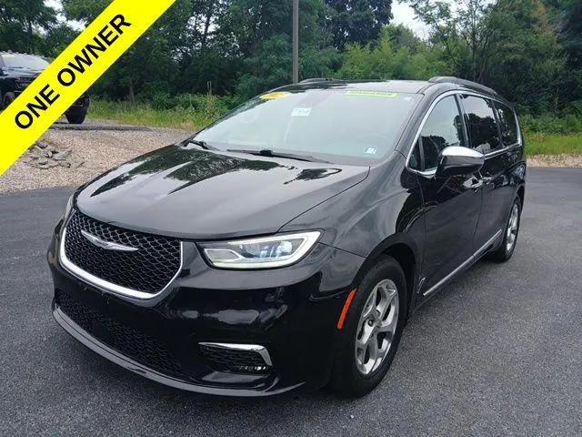 2023 Chrysler Pacifica Limited for sale in Chambersburg, PA