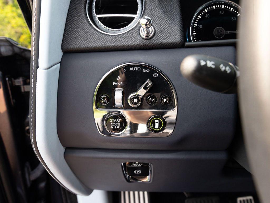 2022 Rolls-Royce Cullinan Base - Photo 33