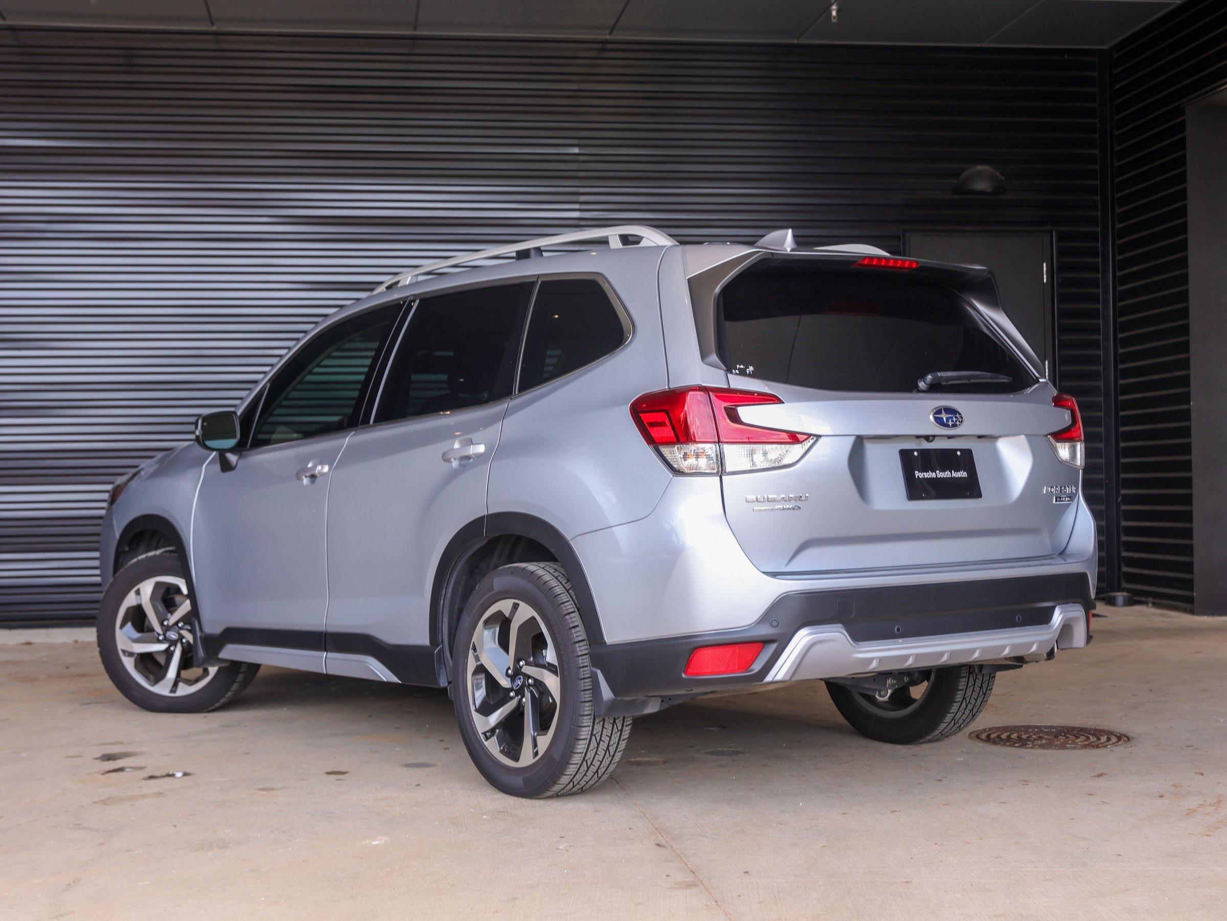 2022 Subaru Forester Touring - Photo 3