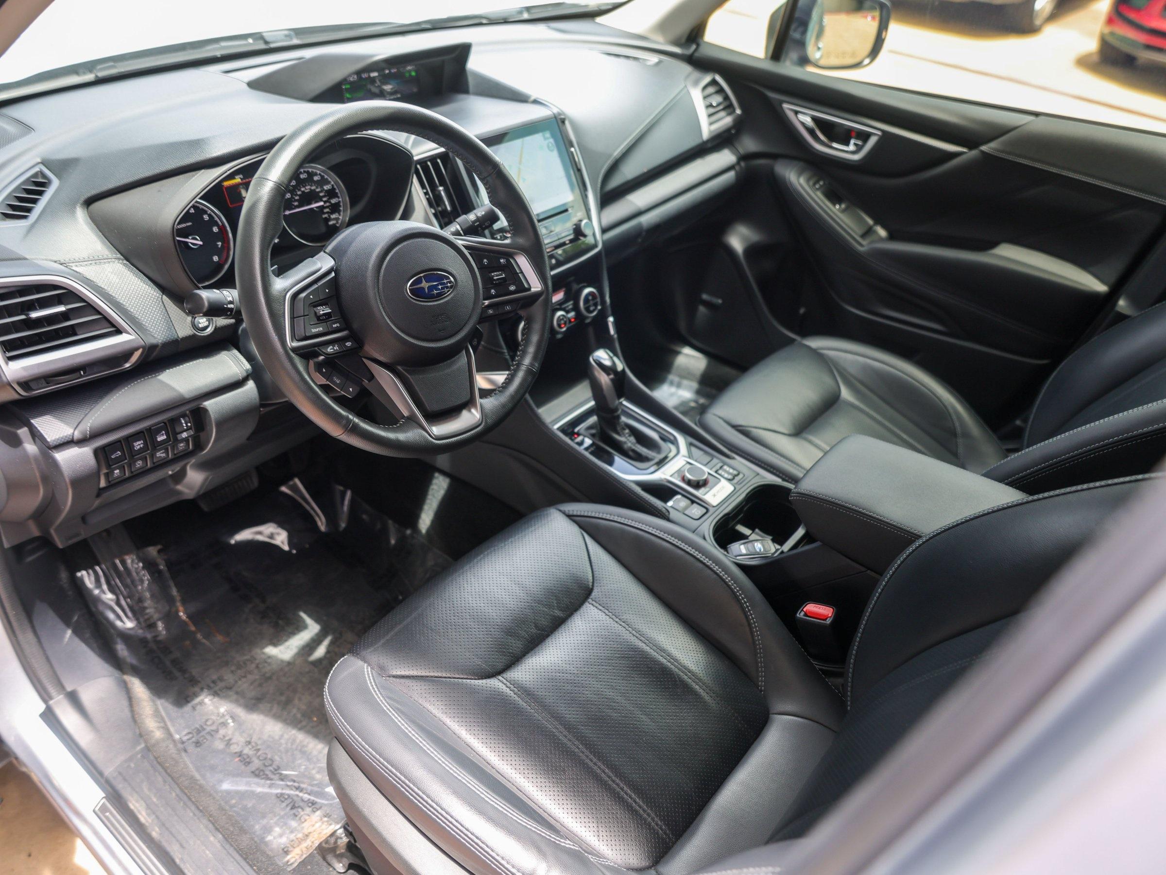 2022 Subaru Forester Touring - Photo 4