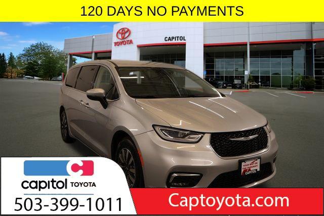 2023 Chrysler Pacifica Hybrid Touring L for sale in Salem, OR