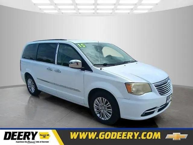 2015 Chrysler Town & Country Touring-L for sale in Pleasant Hill, IA