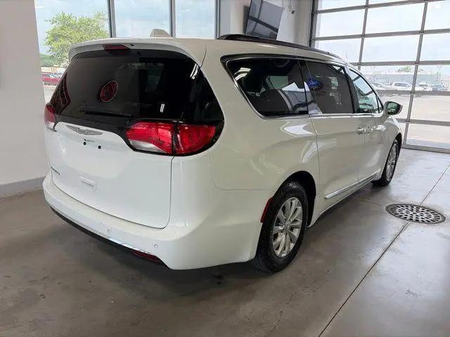 2017 Chrysler Pacifica Touring-L for sale in Fort Gratiot Twp, MI