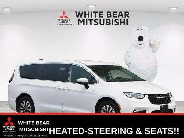 2023 Chrysler Pacifica Hybrid Touring L for sale in White Bear Lake, MN