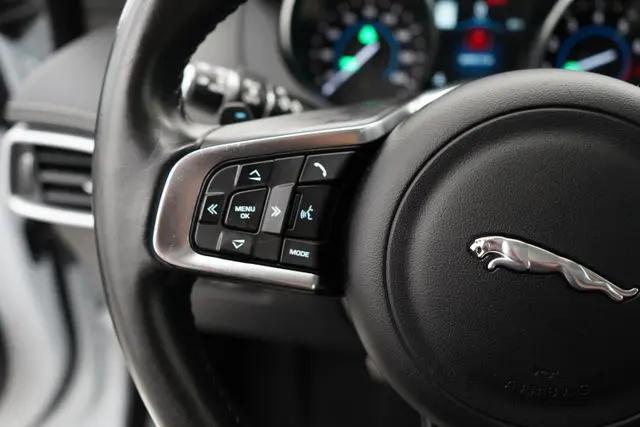 2017 Jaguar F-PACE 35t R-Sport