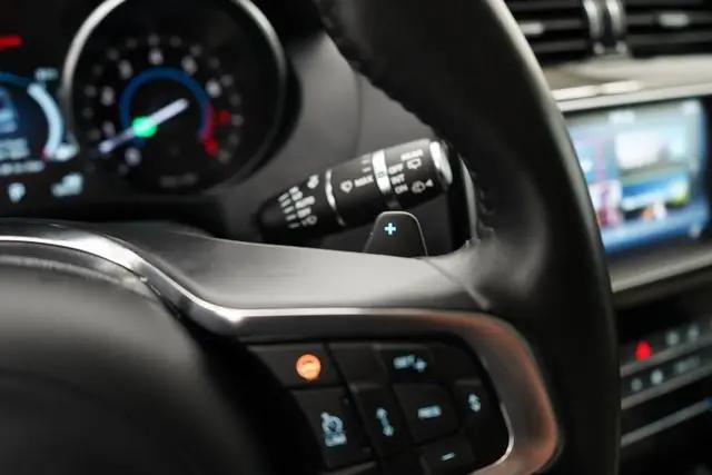2017 Jaguar F-PACE 35t R-Sport