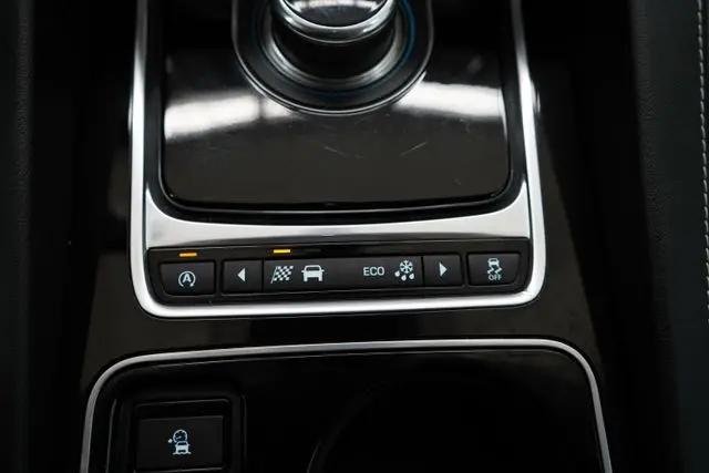 2017 Jaguar F-PACE 35t R-Sport